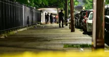 Stire din Actualitate : Atac armat în Brooklyn. Cel puţin opt persoane, inclusiv patru copii, au fost împuşcate