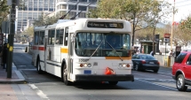 Stire din Actualitate : Sistemul de transport public din San Francisco,  lovit de un atac cibernetic. S-a călătorit gratis