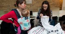 Stire din Social : Atelier de cusături românești, la Biblioteca Colorată