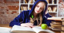 Stire din Cultură-Educație : Ateliere online de scriere dramatică pentru adolescenți