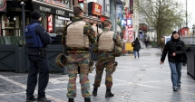 Stire din Actualitate : Atentate la Paris. Fratele lui Salah Abdeslam i-a cerut acestuia "să vorbească"
