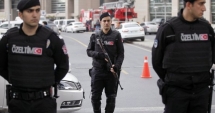 Stire din Actualitate : Atentat cu bombă lângă Marea Moschee din Bursa, Turcia. Cel puțin șapte răniți