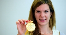 Stire din Sport : Atleta Alina Rotaru, premiată pentru aurul de la Universiadă