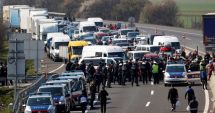 Stire din Eveniment : Români blocați la granița dintre Austria și Ungaria. Cozi de zeci de kilometri!