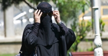 Stire din Actualitate : Austria vrea să interzică portul vălului islamic  în locurile publice