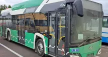 Stire din Eveniment : Percheziții la compania de transport public. 14 șoferi de autobuz reținuți într-un dosar de furt de combustibil