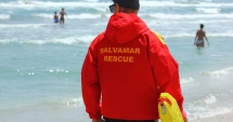Stire din Eveniment : Avertismentul salvamarilor:  "Marea Neagră nu este o piscină.  Sunt gropi și curenți foarte puternici"