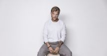 Stire din Monden : Mesajul familiei, după moartea fulgerătoare a DJ-ului Avicii