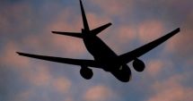 Stire din Actualitate : Avion inundat în plin zbor, la 9000 de metri altitudine
