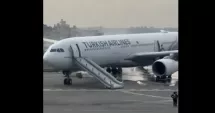 Stire din Actualitate : Panică la aterizare. Un avion Turkish Airlines a aterizat în flăcări cu 277 de pasageri la bord
