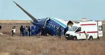 Stire din Actualitate : Un avion cu peste o sută de pasageri la bord s-a prăbușit, iar zeci de persoane au decedat