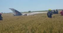 Stire din Eveniment : MiG 21 Lancer, prăbușit lângă Mihail Kogălniceanu. Pilotul s-a catapultat  în ultimul moment