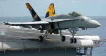 Stire din Actualitate : Un avion militar  al SUA s-a prăbușit în Pacific. Pilotul este dispărut
