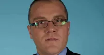 Stire din Eveniment : Nouă ani și două luni de închisoare pentru avocatul care și-a agresat cu brutalitate fosta iubită