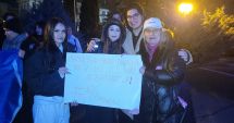 Stire din Eveniment : Protestele împotriva lui Călin Georgescu iau amploare şi în Constanţa. ”Constanța Votează Real, Nu Virtual!”