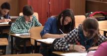 Stire din Cultură-Educație : Bacalaureat 2015. Absolvenții claselor  a XII-a susțin proba orală