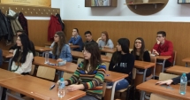 Stire din Cultură-Educație : Încep probele scrise  din cadrul Bacalaureatului