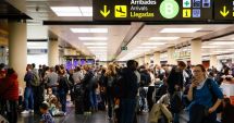Stire din Actualitate : Șapte companii aeriene acuzate de practici abuzive privind taxarea bagajului de mână