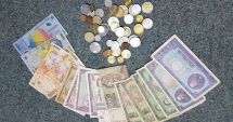 Stire din Eveniment : Români prinși când încercau să păcălească șoferii să le schimbe bancnote care nu mai erau valabile cu euro