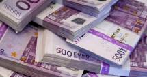 Stire din Actualitate : Un șeic din Emiratele Arabe renunță la o treime din avere. Cui donează banii