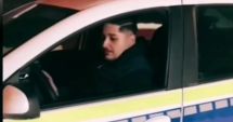 Stire din Actualitate : Bărbatul care s-a filmat în mașina poliției a fost reținut. Ce riscă acesta