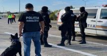 Stire din Eveniment : Bărbat înarmat prins pe autostrada A1 înainte să îşi ucidă soţia şi socrii