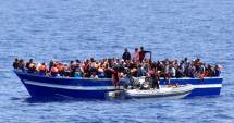 Tragedie pe Marea Mediterană. O barcă ce transporta zeci de migranți s-a scufundat
