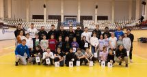 Stire din Sport : Elevii de la Şcoala 23 s-au antrenat cu baschetbaliştii de la CSM Constanţa