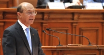 Stire din Politică-Administrație : Traian Băsescu: "Am dreptul să mai candidez o dată. Va fi vai de voi!"