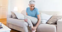 Stire din Sănătate : Încălțați pantofi noi? Iată cum să evitați bășicile