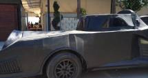 Stire din Eveniment : Ca în anii '60, pe străzile din Eforie Nord. Batmobilul, suprins pe faleză
