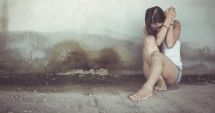 Stire din Eveniment : Adolescentă de doar 15 ani, bătută cu bestialitate de fostul iubit