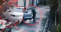 Stire din Actualitate : Noi imagini. Bătaia dintre Anamaria Prodan și Laurențiu Reghecampf, surprinsă de camerele de supraveghere
