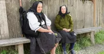Stire din Eveniment : Escrocheriile online care îi vizează pe vârstnici s-au înmulțit alarmant. Semnele care pot trăda o fraudă