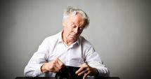 Stire din Social : Pensionarii cu venituri mici vor primi un sprijin de la Guvern. Despre ce sumă este vorba