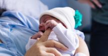 Stire din Actualitate : Mai sunt certificate de naștere doar pentru 23 de copii. "Dacă se nasc mai mulți, rămân fără document"