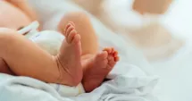 Stire din Eveniment : Părinții acuză neglijență după moartea unei fetițe de două luni