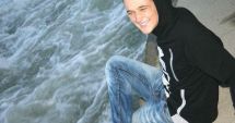 Stire din Social : ROMÂN ÎNJUNGHIAT ÎN INIMĂ, în Marea Britanie! "Și-a dat viața pentru cel mai bun prieten. A murit în brațele lui...!"