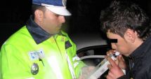 Stire din Eveniment : Beți și fără permise de conducere, la volan