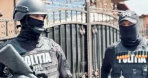 Stire din Eveniment : Bijuterii din aur de peste 100.000 de euro, furate dintr-o mașină. Un suspect, audiat după percheziții
