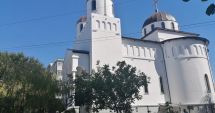 Stire din Social : Târnosire la o biserică din Mangalia. Credincioșii vor putea trece prin Sfântul Altar