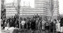 Stire din Cultură-Educație : "Dacă s-ar fi intrat cu buldozerele în ziduri, Revoluția din '89 s-ar fi declanșat de la Năvodari"