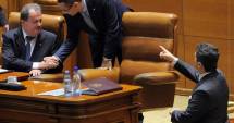Stire din Politică-Administrație : "Ponta face foarte mult rău acestei țări, trebuie să demisioneze. Aroganța l-a distrus!"