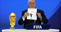 Stire din Sport Internațional : 400 de oameni morți! Președintele federației germane l-a sunat pe Blatter pentru a-i cere să nu se mai dispute Campionatul Mondial din 2022 în Qatar
