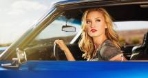 Stire din Fun : Sexy blonda, primele declarații după un accident rutier