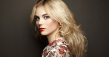 Stire din Fun : Blonda sexy rezolvă tot