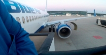 Stire din Eveniment : Aproape 200 de români, blocați pe aeroport în Egipt