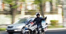 Stire din Eveniment : Polițist pe motocicletă, accidentat de un șofer neatent