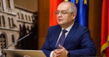 Stire din Politică-Administrație : Emil Boc: „Investiţia în educaţie este cea mai sigură din lume”