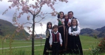 Stire din Eveniment : Familia Bodnariu și-a recuperat toți copiii